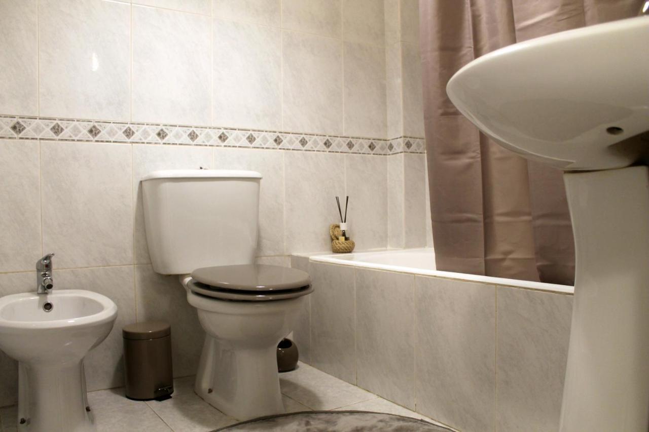 Invicta Flats - Oporto Apartment Room photo